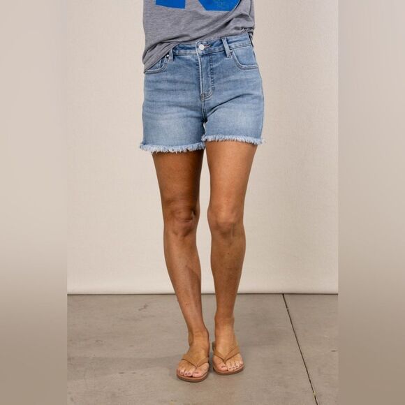 Risen Tummy Control High Rise Frayed Hem Denim Short in Medium wash New with tag - Picture 4 of 8